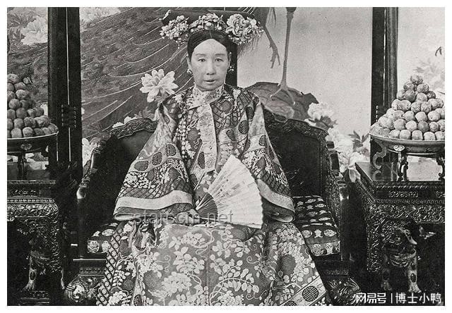 慈禧年轻时唯一照片现世！现存美国博物馆，一睹真容真开眼！